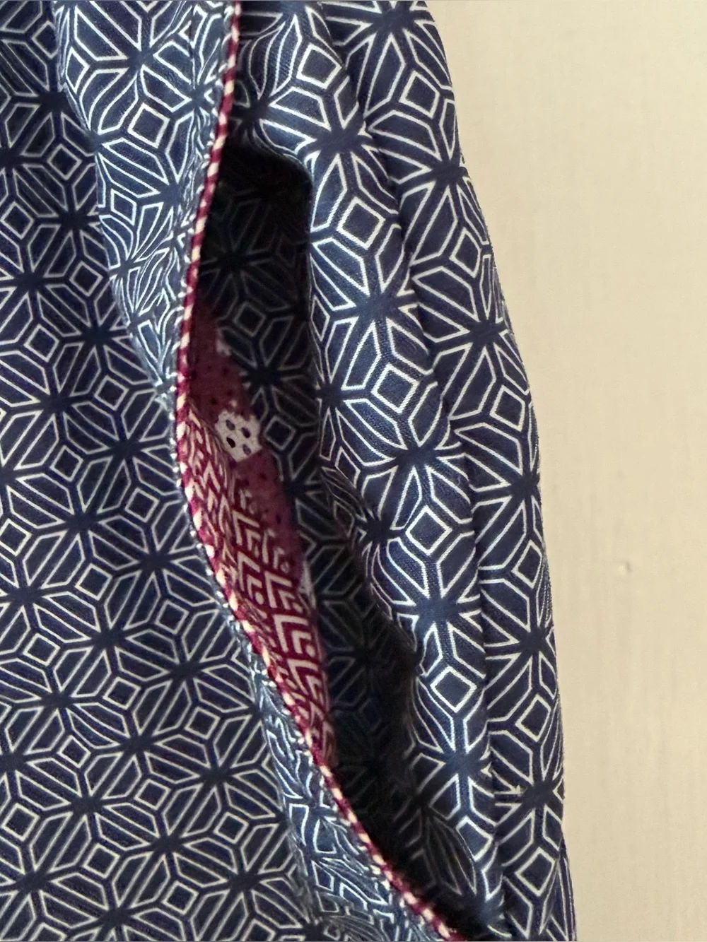 Ted Baker Men's Navy Geometric Swim Trunk lobster size 3 medium